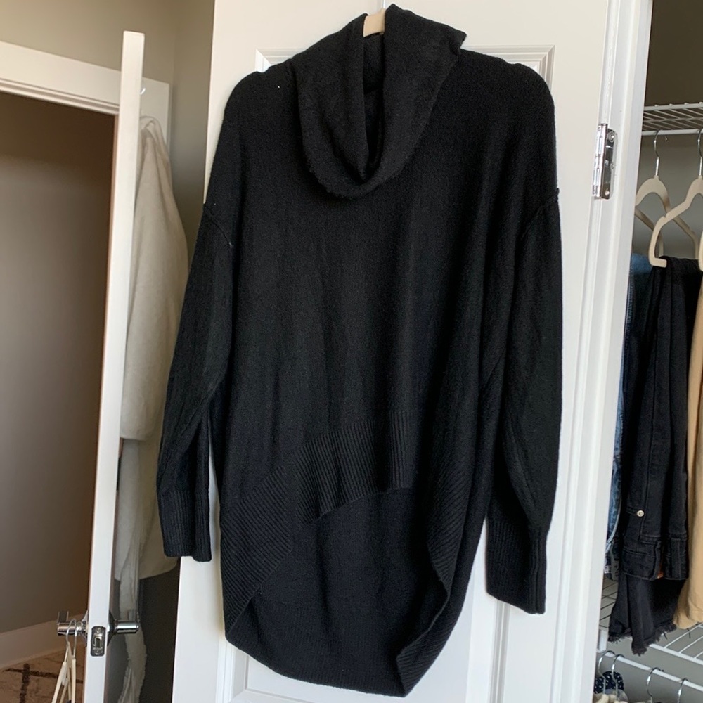 American Eagle Black Cowl Neck / Turtleneck Sweater